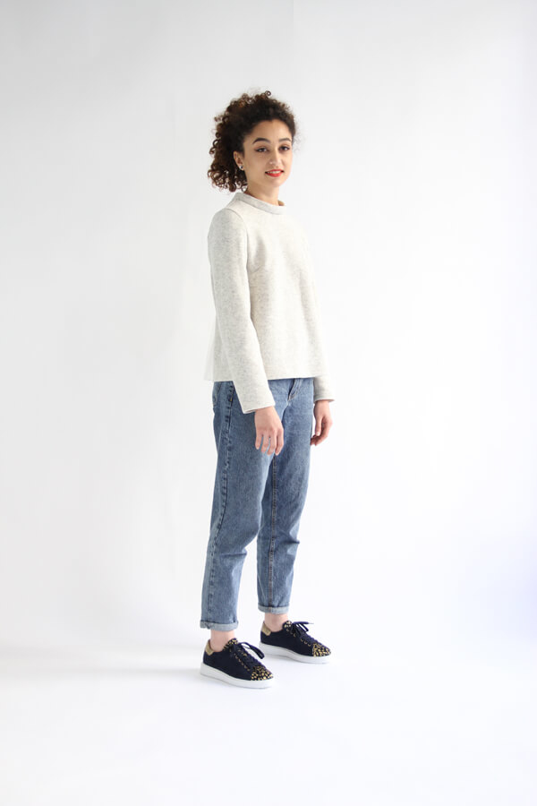 I AM Patterns - Sewing pattern Sirius White Jumper - angle