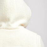I AM Rê patron de couture duffle coat caban femme laine écrue capuche vue de cos